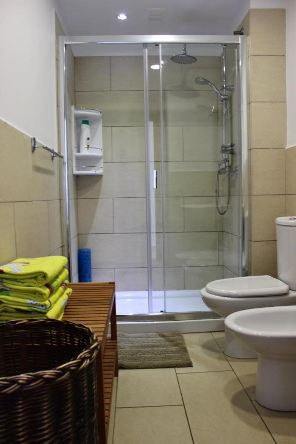Sunny Ocean View Apartment 波里斯-德阿沃纳 外观 照片