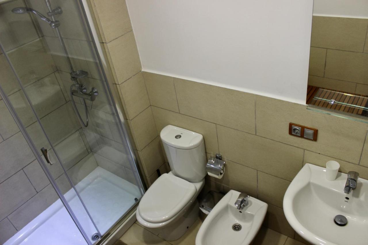Sunny Ocean View Apartment 波里斯-德阿沃纳 外观 照片