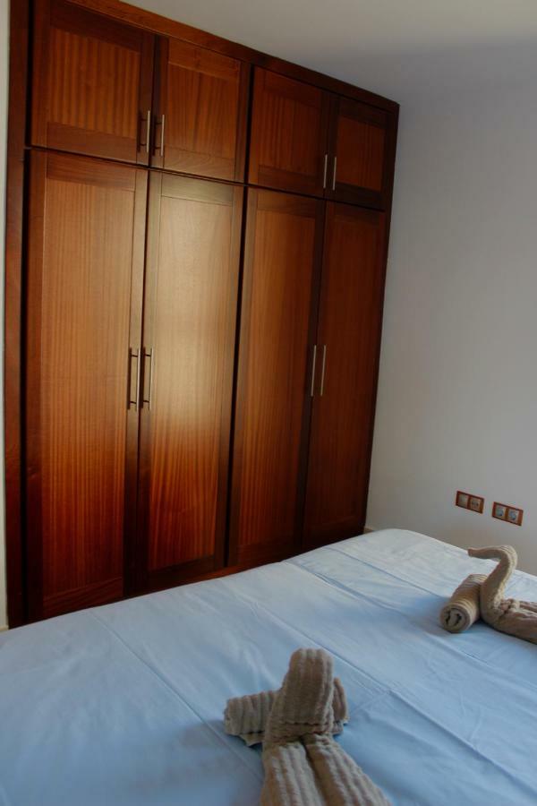 Sunny Ocean View Apartment 波里斯-德阿沃纳 外观 照片