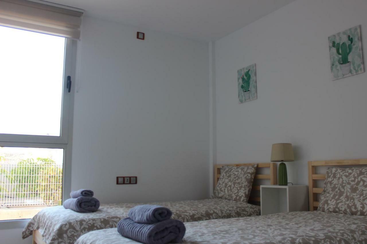 Sunny Ocean View Apartment 波里斯-德阿沃纳 外观 照片